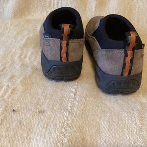 Women’s shoes